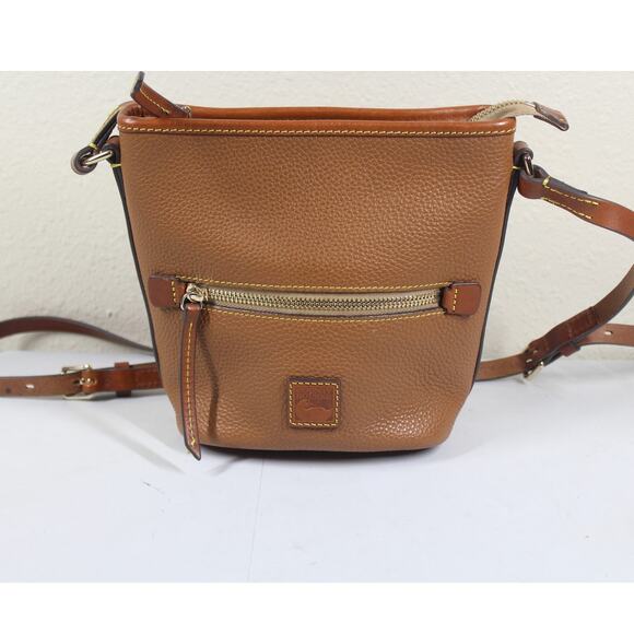 DOONEY BOURKE PEBBLE GRAIN ZIP SAC BAG CARAMEL - Picture 1 of 7